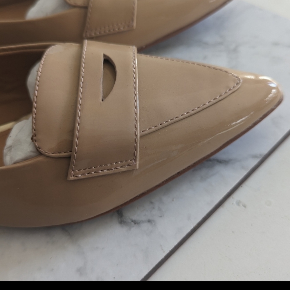 Coach nude warm blush Tabitha patent leather Pointed toe slip on flat sz 8.5